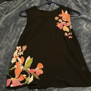 Women’s shirt